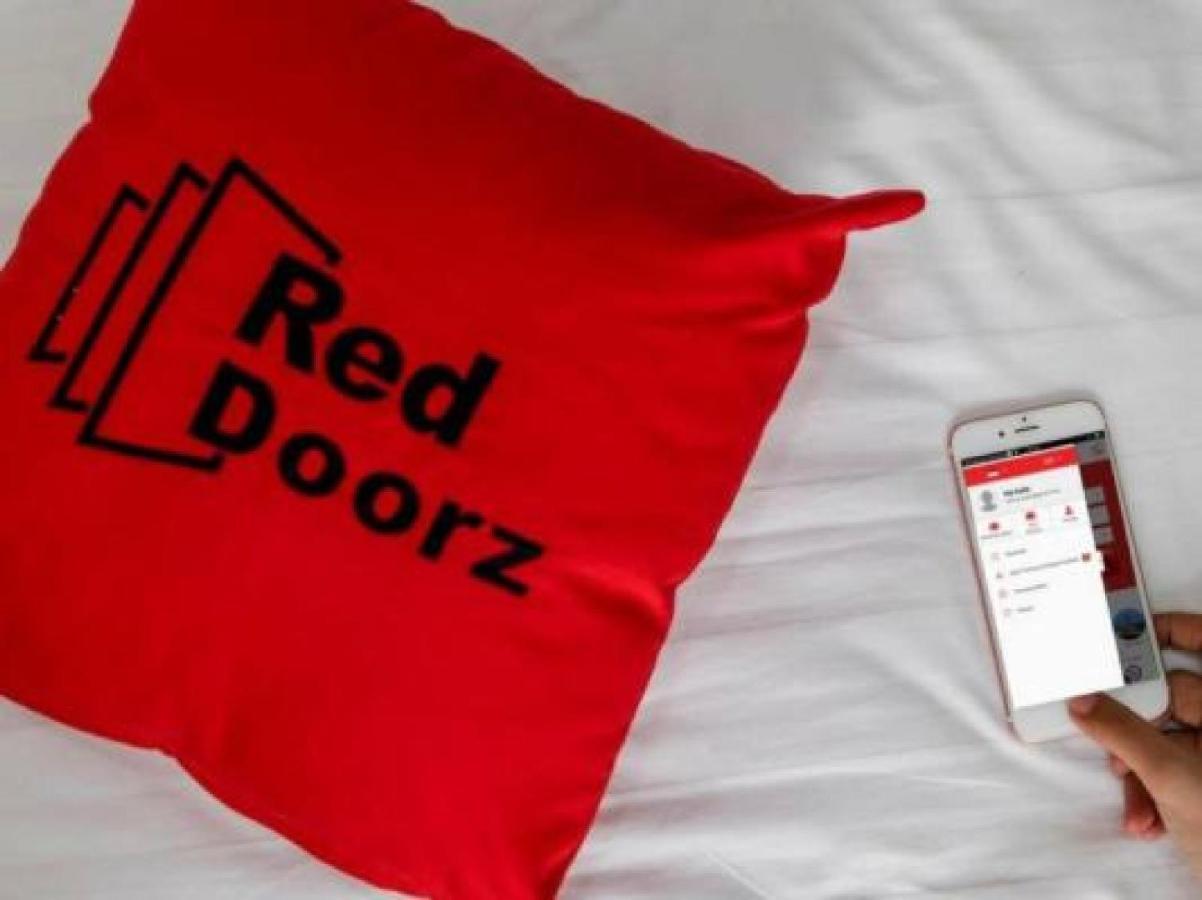 Reddoorz Near Ringroad City Walks Medan Exterior photo